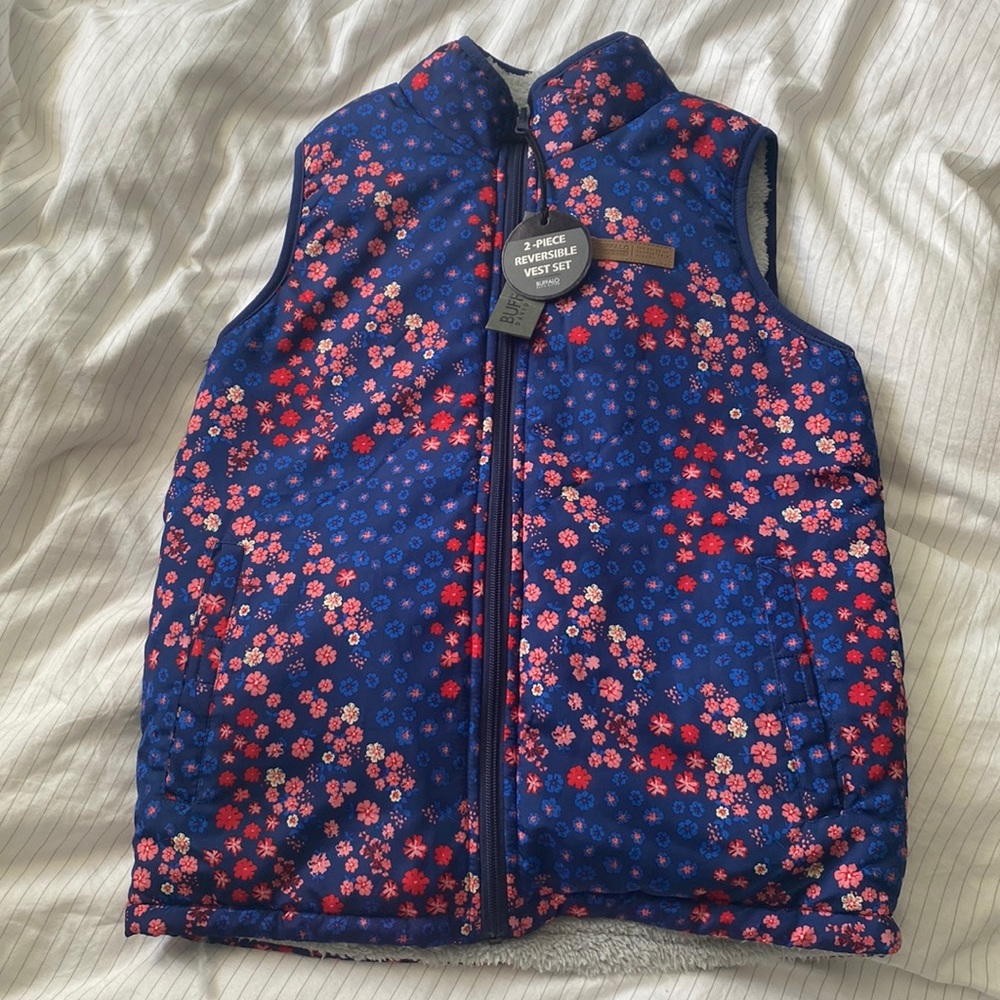 Buffalo David Bitton 2-peice reversible vest. Large kid size.